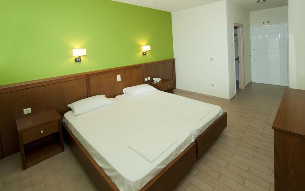 Hotel Elina Perdika  Kamer foto