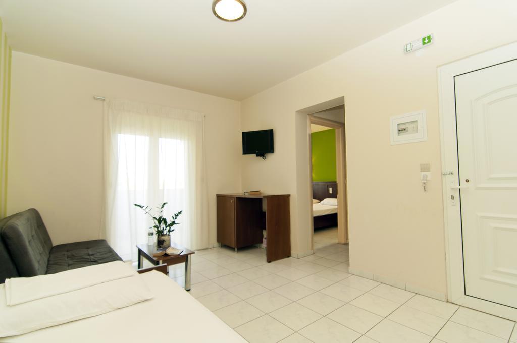 Hotel Elina Perdika  Buitenkant foto